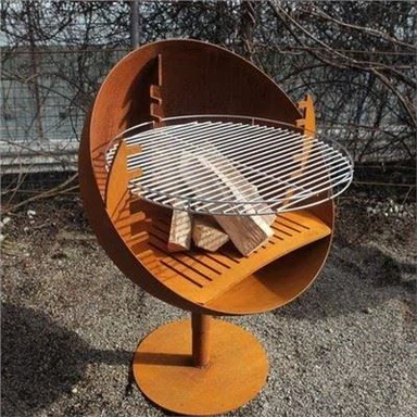 Stojalo za kres na dvorišču