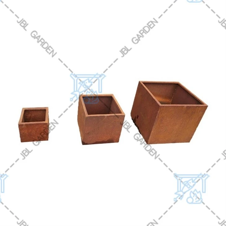 Galvanised Raised Garden Beds