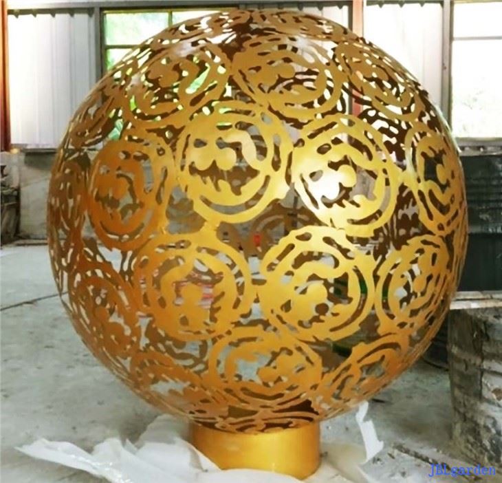 Garden Ornaments Stainless Steel Leaves Flowers Ball Sculpture