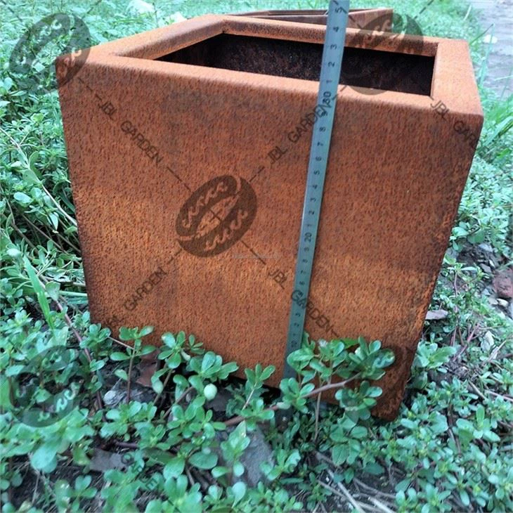 Metallic Series Span Planter