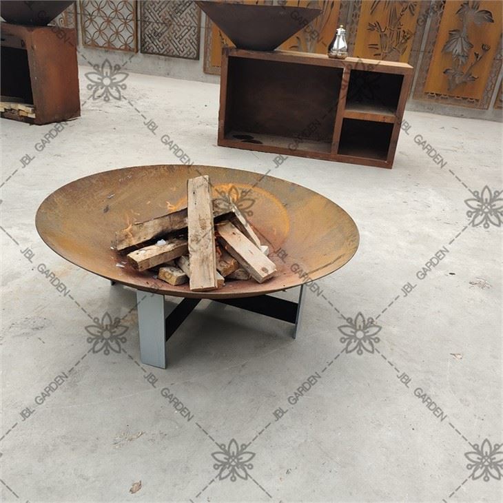 Outdoor Garden Fire Pit