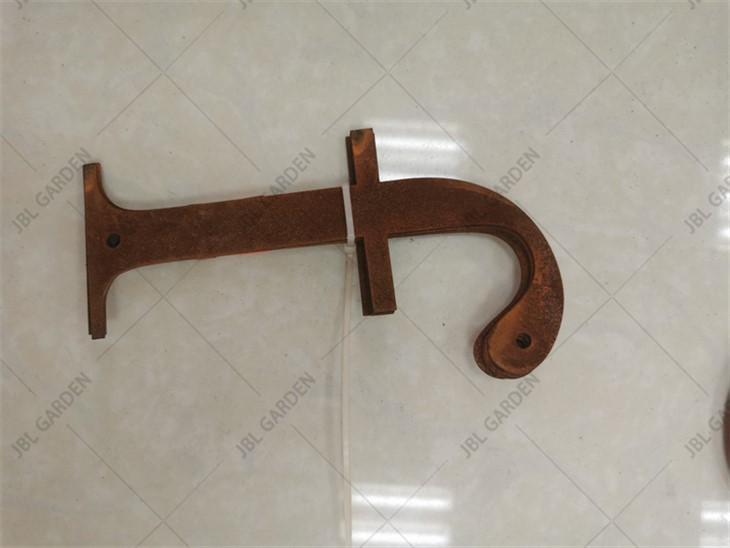 Vzdržljivost Corten Steel (jeklo, odporno na vremenske vplive) Črka E