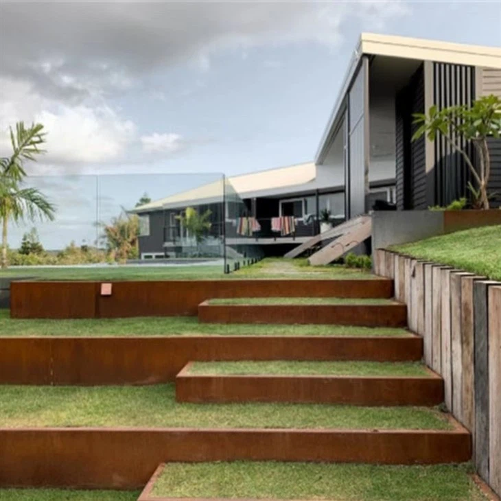 Lawn Edging Of Corten