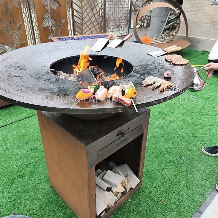 Zunanji jekleni žar Rust Corten